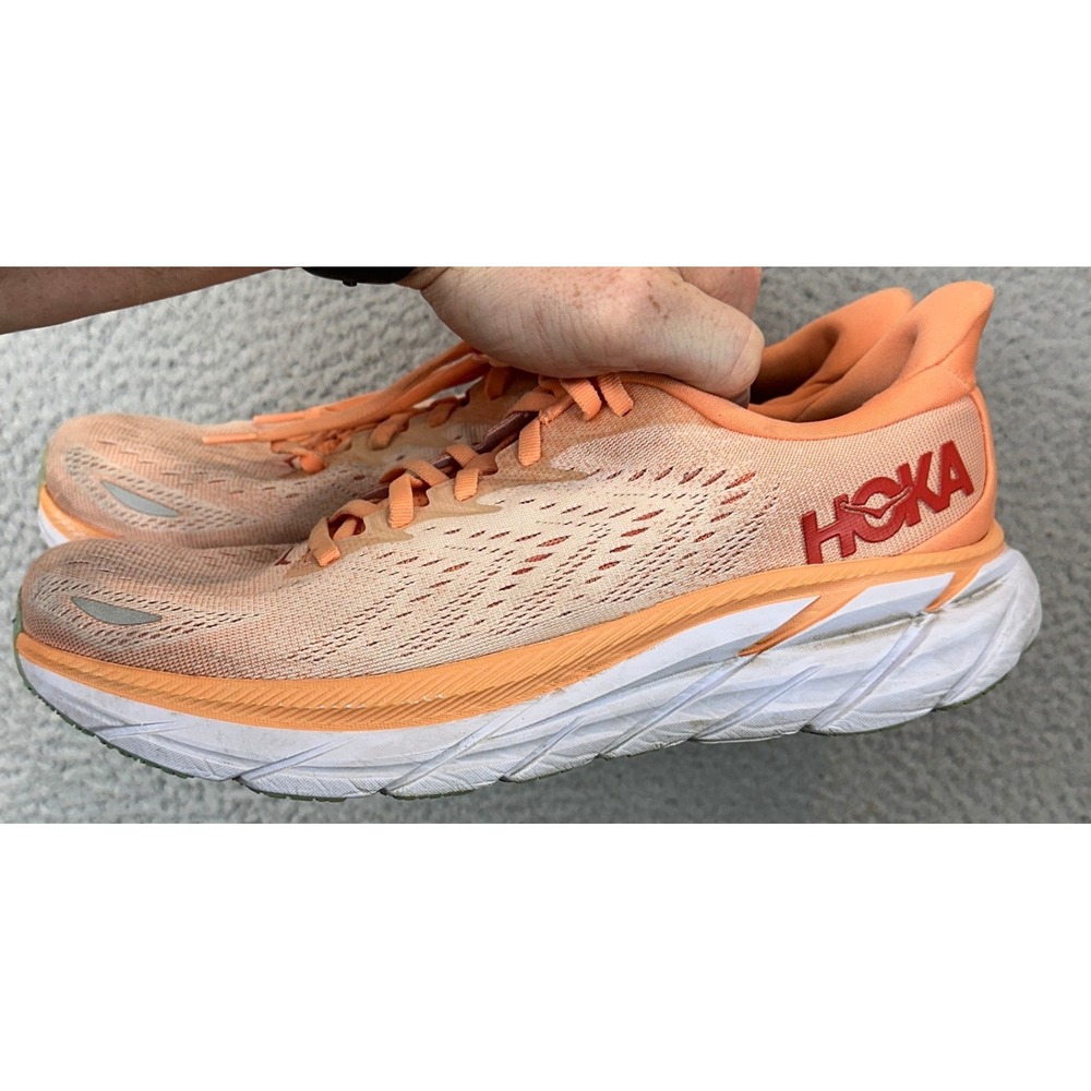 Hoka One One Shoes Womens 9B Clifton 8 Peach Cantaloupe Orange Running Athletic